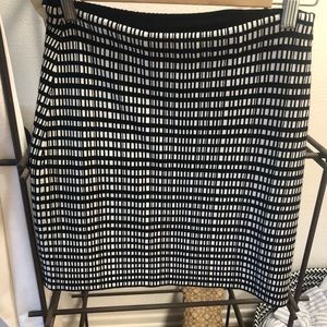 Theory fitted black & white patterned pencil skirt